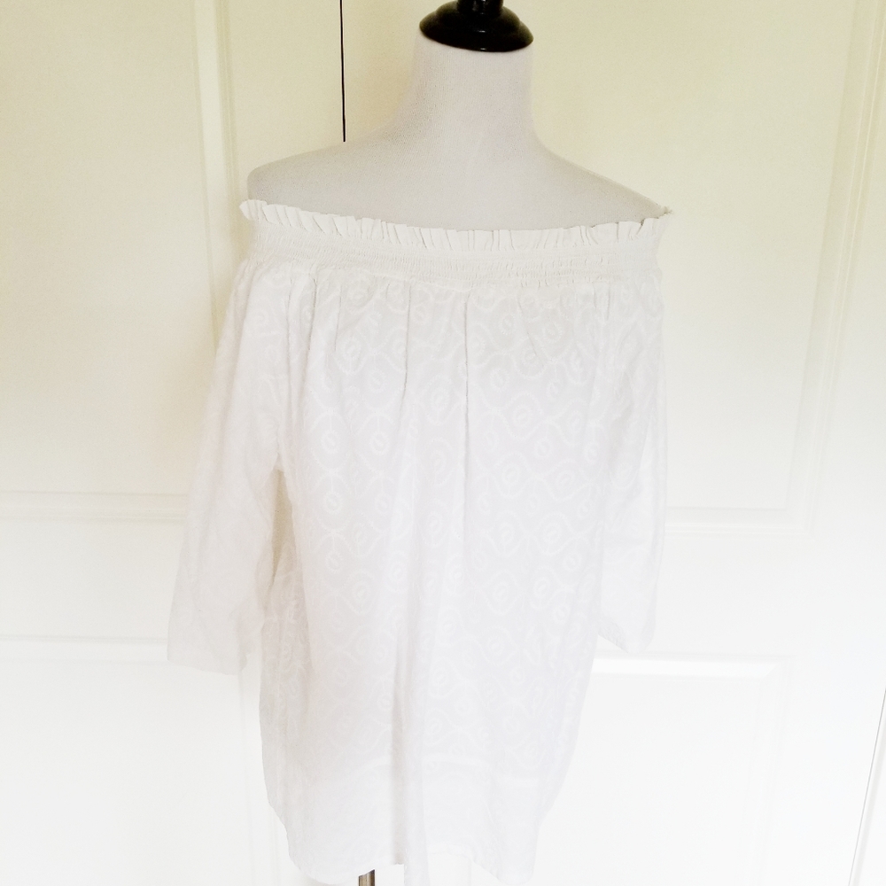 EUC Off Shoulder Top